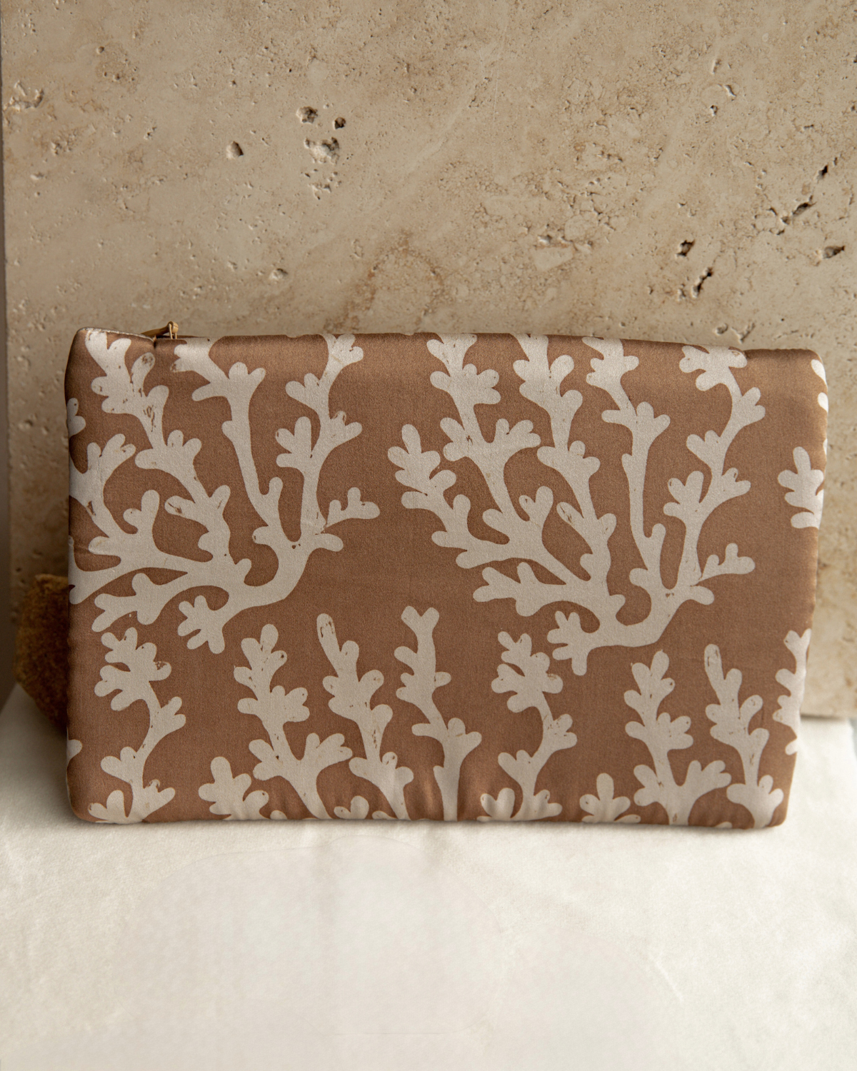 Each Big Wallet is 100% silk, and draws inspiration from the stunning beauty of tropical nature - from the graceful charm of flowers, to lush palm trees, and even the vibrant hues of the Kimberley.