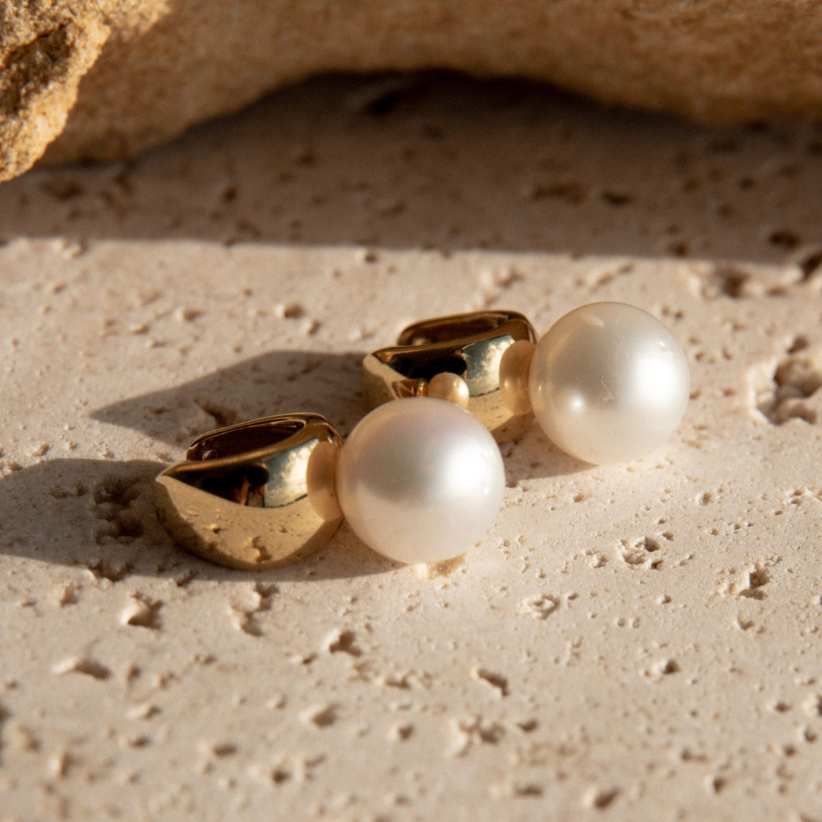 Rounded Wide Huggies Australian South Sea Cygnet Bay Round 10mm B2 Gold Plated Sterling Silver