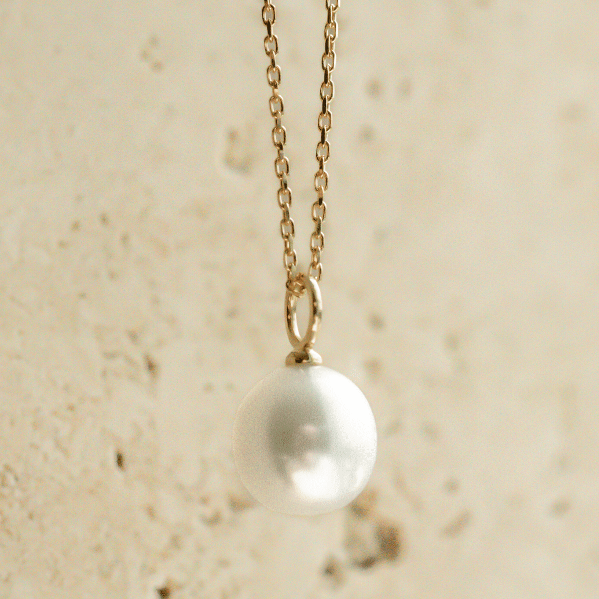A stunning Cygnet Bay grown Australian South Sea pendant set in white gold.