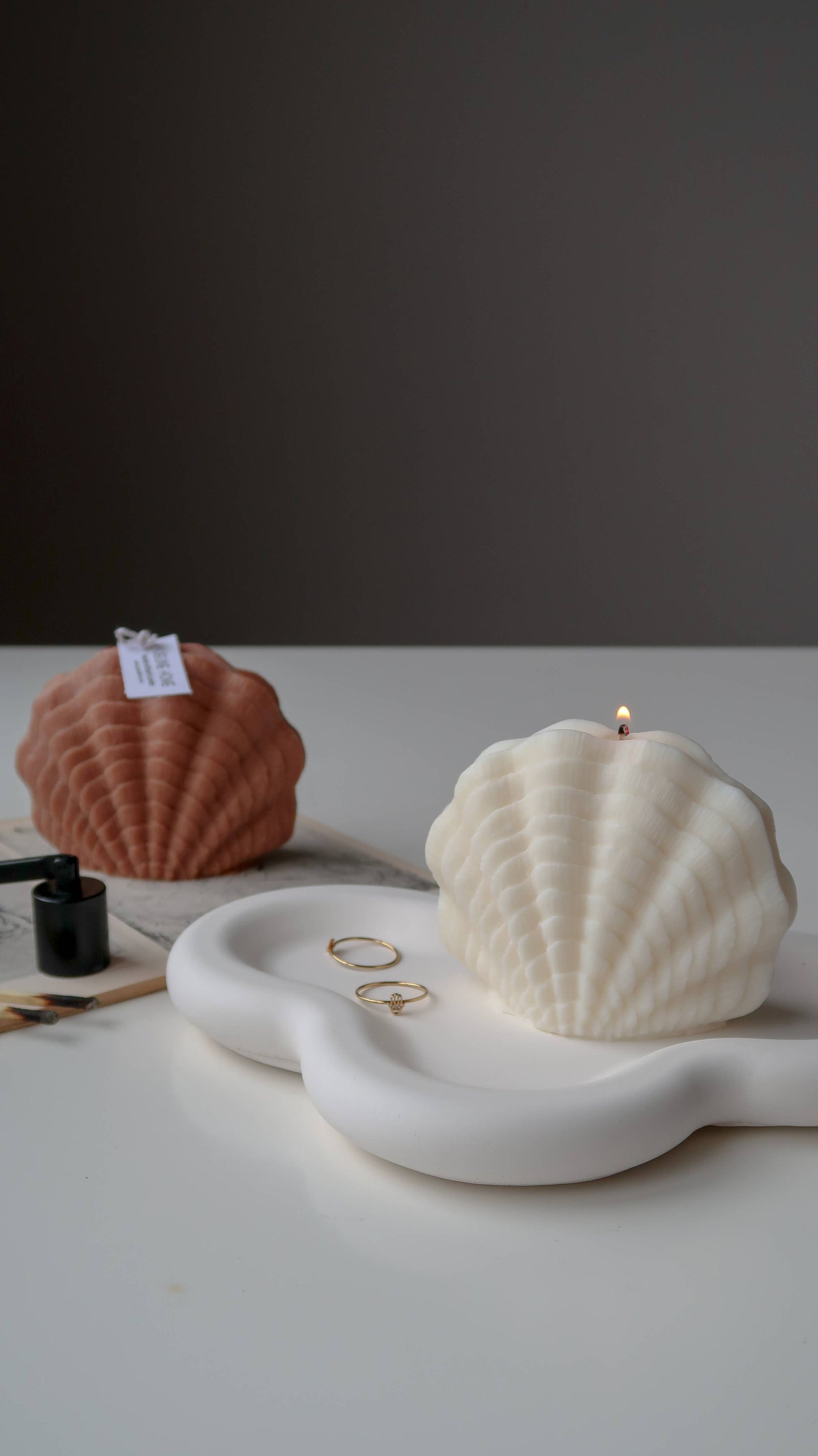 Clam Shell Candle | Coastal Decor