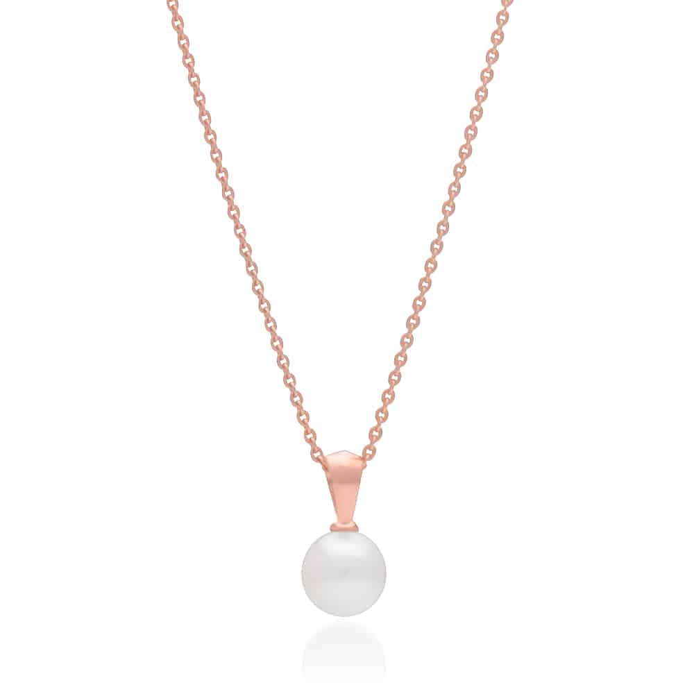 A stunning Akoya pearl pendant set in rose gold.