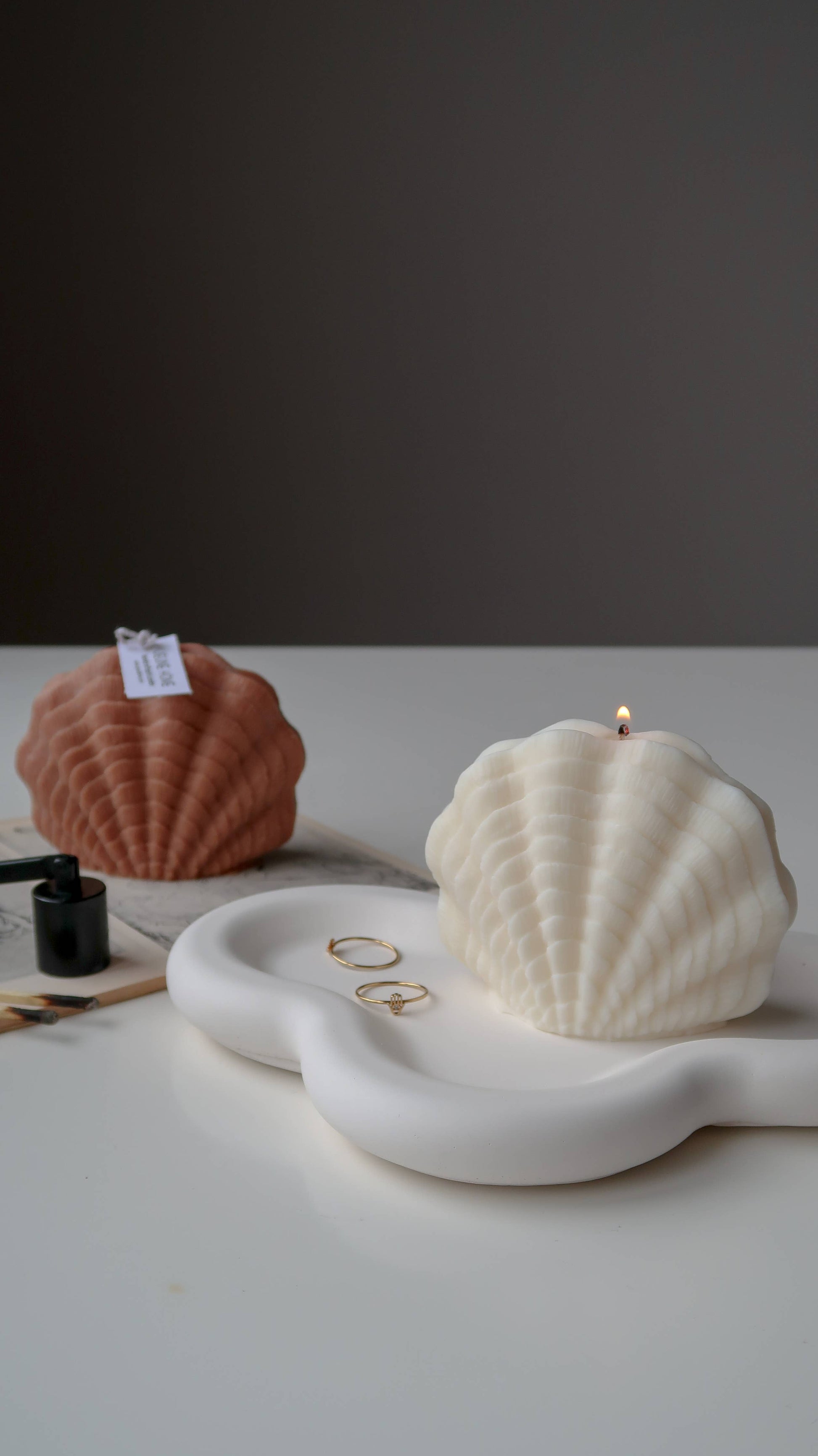 Whether you're looking for a special gift for a loved one or simply want to add a bit of coastal charm to your home, these shell candles make the perfect addition.

