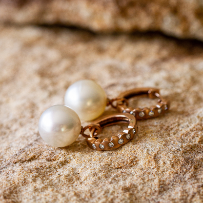 Cocos Huggies Polished Australian South Sea Cygnet Bay Round 11mm A3 Diamonds 12=0.18ct H/SI