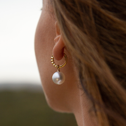 Cocos Huggies Polished Australian South Sea Cygnet Bay Round 11mm A3 Diamonds 12=0.18ct H/SI