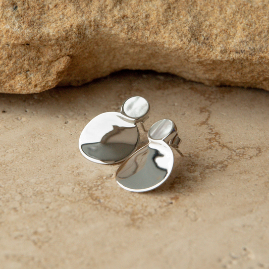 Ebb Studs Australian South Sea Cygnet Bay Mother of Pearl