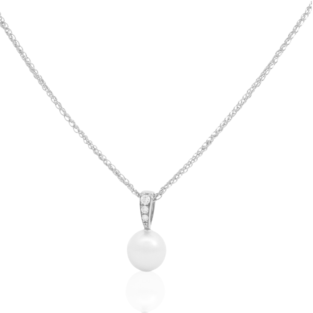 This Eternal Petite Pearl Pendant features a Broken Bay (NSW) grown Australian Akoa pearl set alongside a row of White Diamonds in white gold.