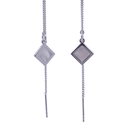 The amazing Harmony Thread Through Earrings features our Cygnet Bay (WA) grown Australian South Sea Mother of Pearl shell set in Sterling Silver.