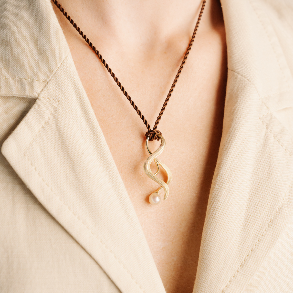 An enchanting Hawkesbury Pearl Pendant featuring a Broken Bay (NSW) grown 7mm AA grade Australian Akoya pearl set in sterling silver or gold plated sterling silver.