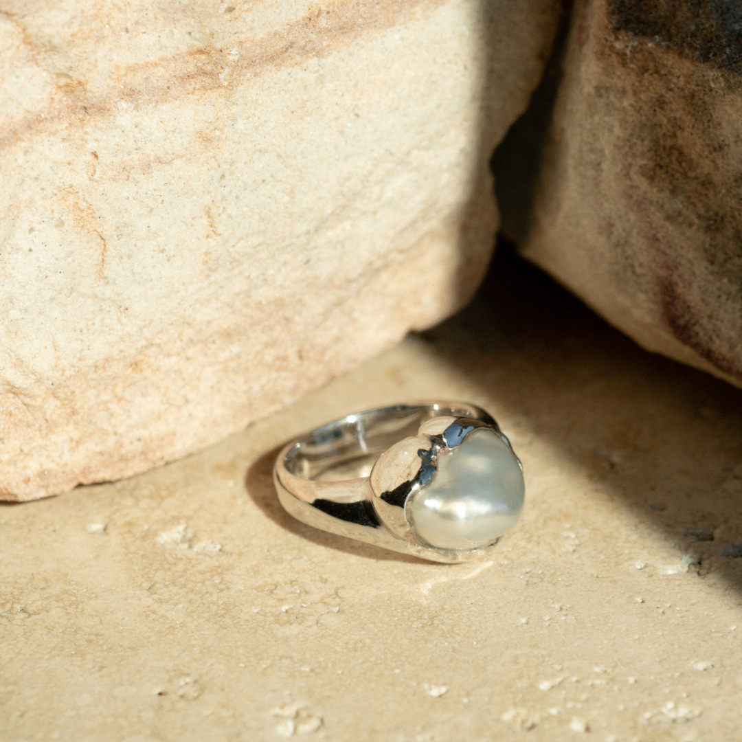 This stunning Keepsake Pearl Ring features a Cygnet Bay (WA) grown Australian South Sea Keshi pearl set in a bespoke gold design.