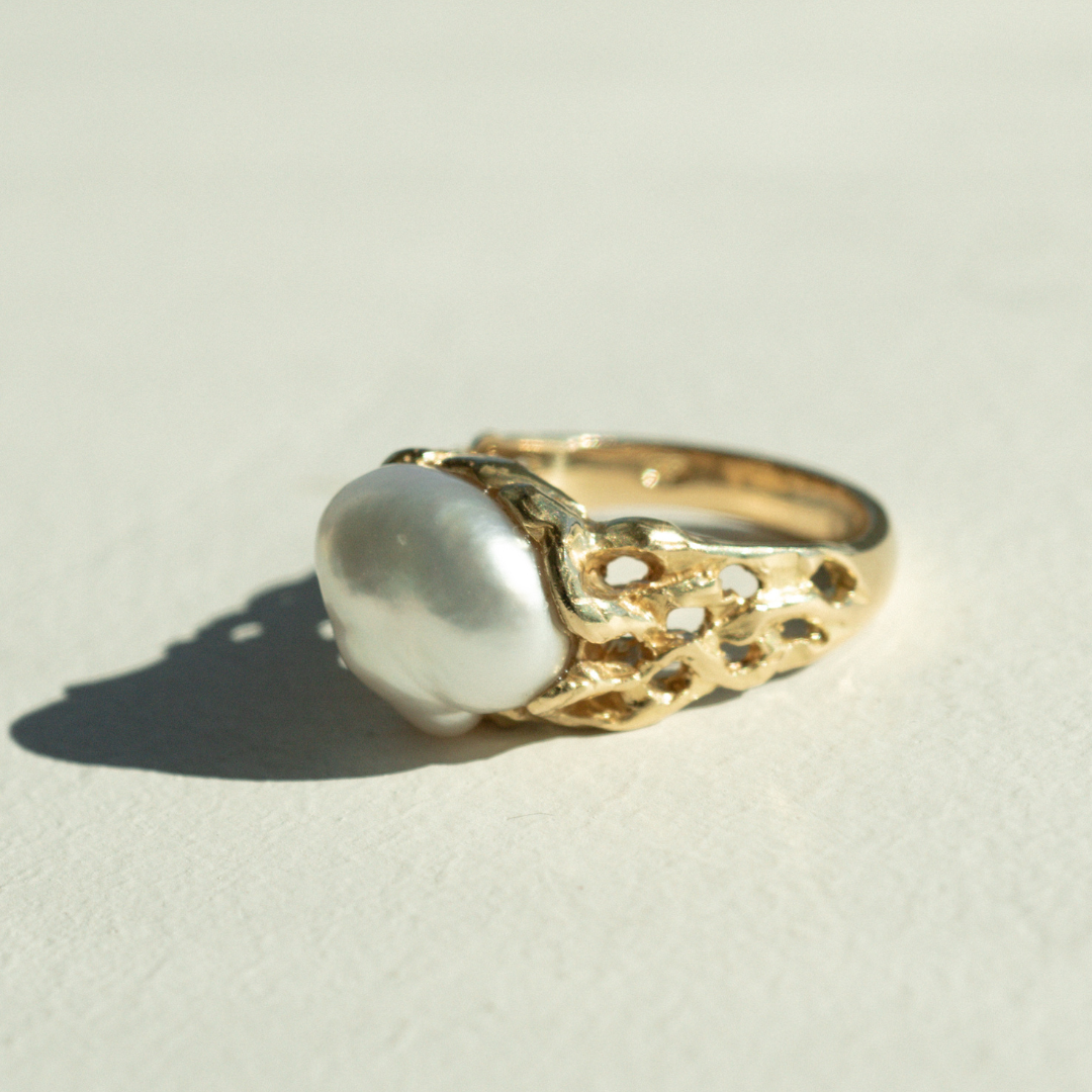 This stunning Keepsake Pearl Ring features a Cygnet Bay (WA) grown Australian South Sea Keshi pearl set in a bespoke gold design.