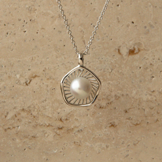 Mangrove Lily Pendant Australian Akoya Broken Bay 7mm AAA
