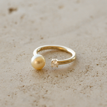 This incredible Provenance Open Diamond Pearl Ring features a Cygnet Bay (WA) grown Australian South Sea pearl and a stunning White Diamond set on a gold band.