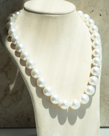 This striking Pearl Strand Necklace features thirty-three (33) 13.5 to 16.5mm Round A3+ to B1 grade Cygnet Bay (WA) grown Australian South Sea pearls. This pearl strand is set with an 18ct White Gold clasp.