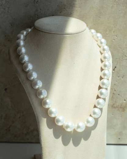 This striking Pearl Strand Necklace features thirty-three (33) 13.5 to 16.5mm Round A3+ to B1 grade Cygnet Bay (WA) grown Australian South Sea pearls. This pearl strand is set with an 18ct White Gold clasp.