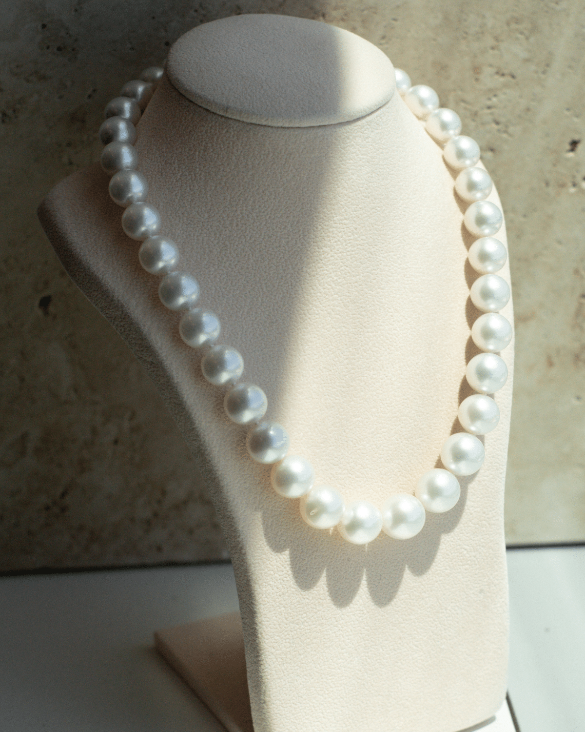 This striking Pearl Strand Necklace features thirty-five (35) 11 to 14.5mm Round A3 to B2+ grade Cygnet Bay (WA) grown Australian South Sea pearls. This 46cm pearl strand is set with an 18ct White Gold clasp.