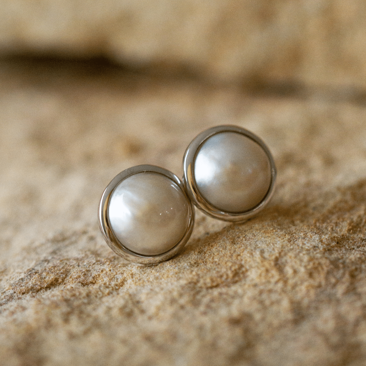 These gorgeous Save the Children Pearl Studs features Cygnet Bay (WA) grown Australian South Sea Mabe pearls set in gold or sterling silver.