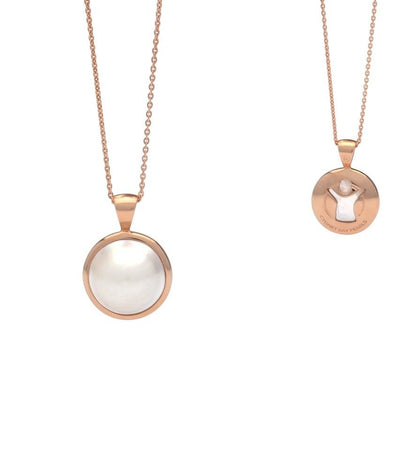 This gorgeous Save the Children Pearl Pendant features a Cygnet Bay (WA) grown Australian South Sea Mabe pearl set in rose gold.