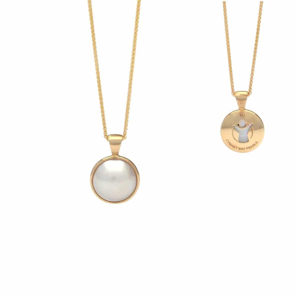 This gorgeous Save the Children Pearl Pendant features a Cygnet Bay (WA) grown Australian South Sea Mabe pearl set in yellow gold.