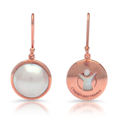 These gorgeous Save the Children Pearl Hook Earrings feature Cygnet Bay (WA) grown Australian South Sea Mabe pearls set in rose gold.