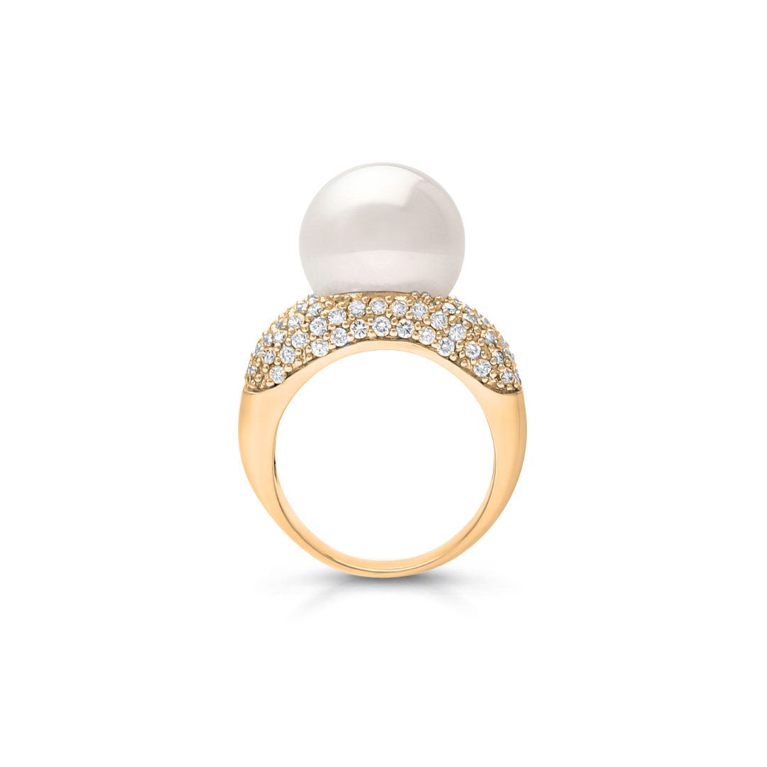 A stunning Stella Pearl Ring featuring a Cygnet Bay (WA) grown Australian South Sea pearl complemented by 115 White Diamonds set in yellow gold.