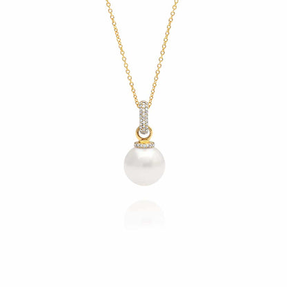 A stunning Stella Pearl Pendant featuring a Cygnet Bay (WA) grown Australian South Sea pearls complemented by 54 White Diamonds set in gold.