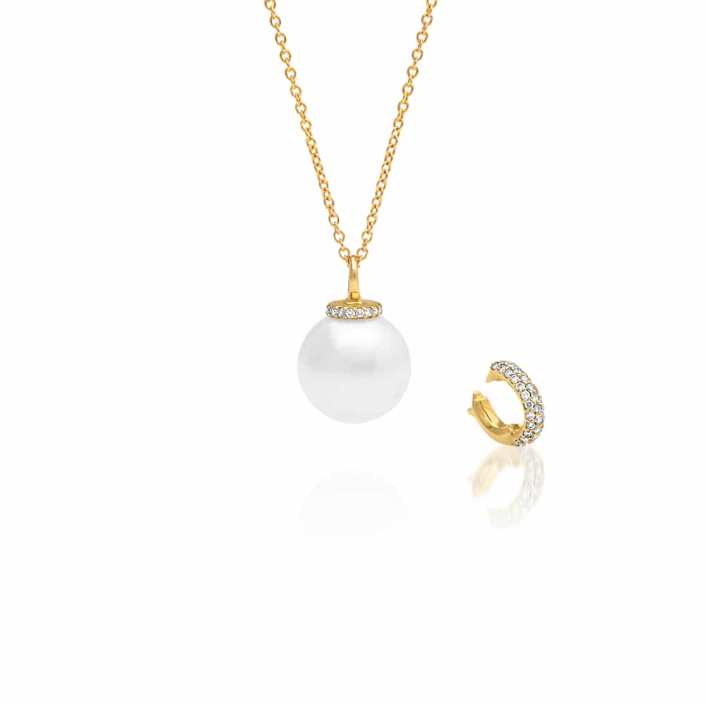 A stunning Stella Pearl Pendant featuring a Cygnet Bay (WA) grown Australian South Sea pearls complemented by 54 White Diamonds set in gold.