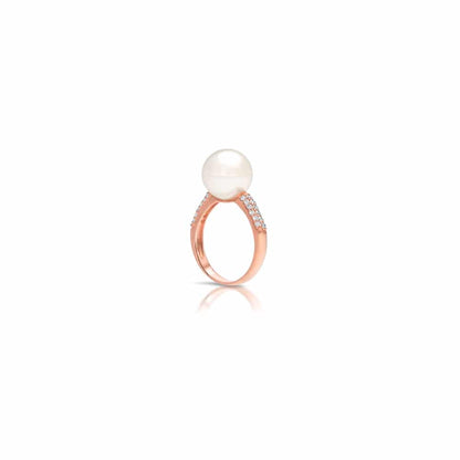 A stunning Stella Petite Pearl Ring featuring a Cygnet Bay (WA) grown Australian South Sea pearl complemented by 36 White Diamonds set in rose gold.