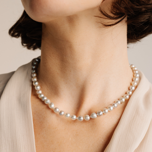 This striking Pearl Strand Necklace features fifty-one (51) 7mm AA grade Broken Bay (NSW) grown Australian Akoya pearls. This 44cm pearl strand is set with a 9ct White Gold clasp.