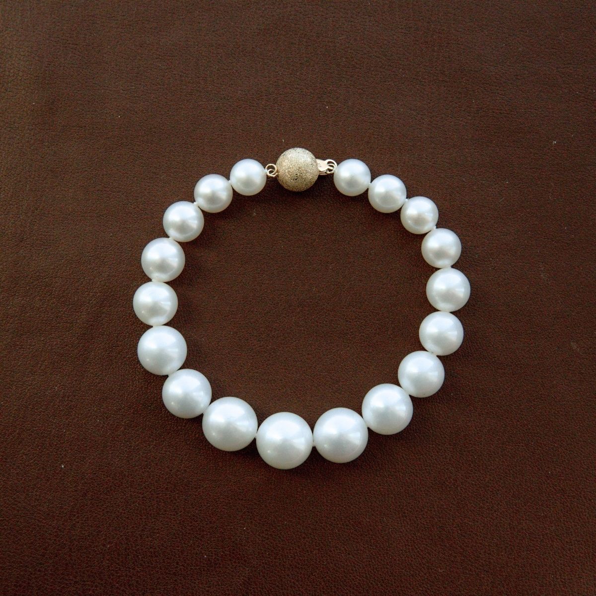 Strand Bracelet Australian South Sea Cygnet Bay 8-13mm Round/Near Round A3/B2 White 18pc 21cm 9ct Yellow Gold Ball Clasp