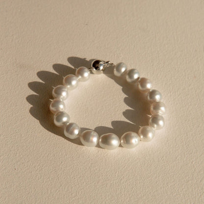 Strand Bracelet Australian South Sea Cygnet Bay Circle 10mm A3+/B2 White Silver 16pc 19.5cm 9ct White Gold Ball Clasp