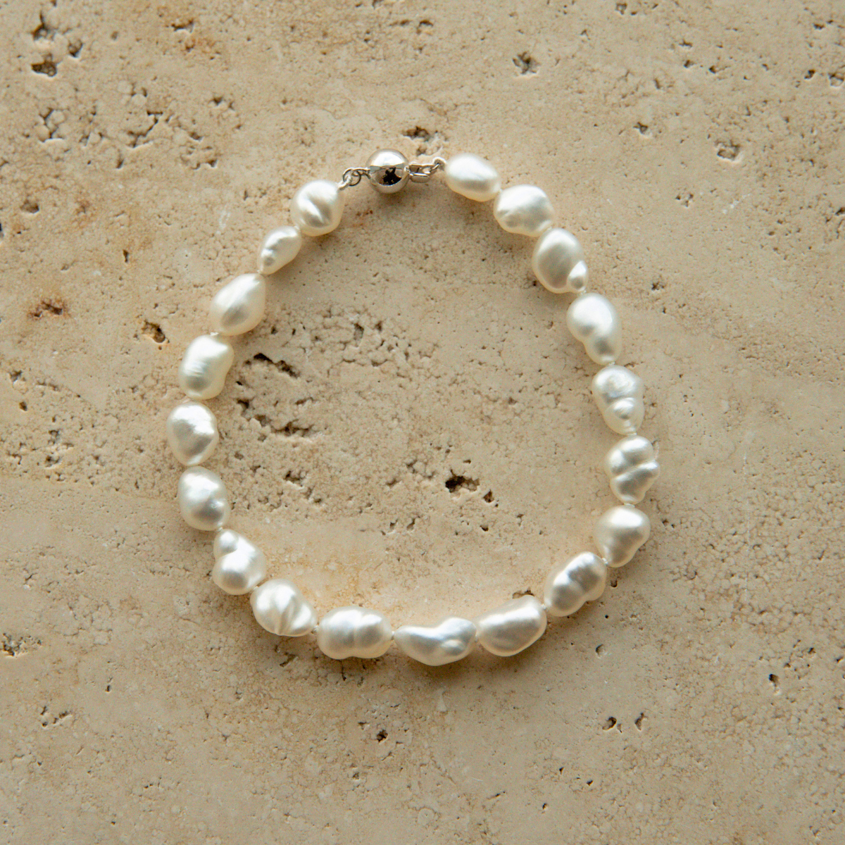 Strand Bracelet Australian South Sea Cygnet Bay Keshi 7.5-8mm A 19pc 17cm 18ct White Gold
