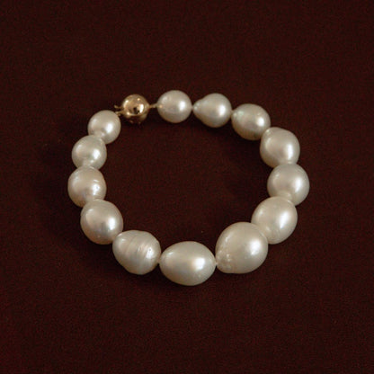 Strand Bracelet Australian South Sea Cygnet Bay Mix Shape 10-15mm B1+/B2 White 13pc 20.5cm 9ct Yellow Gold Ball Clasp