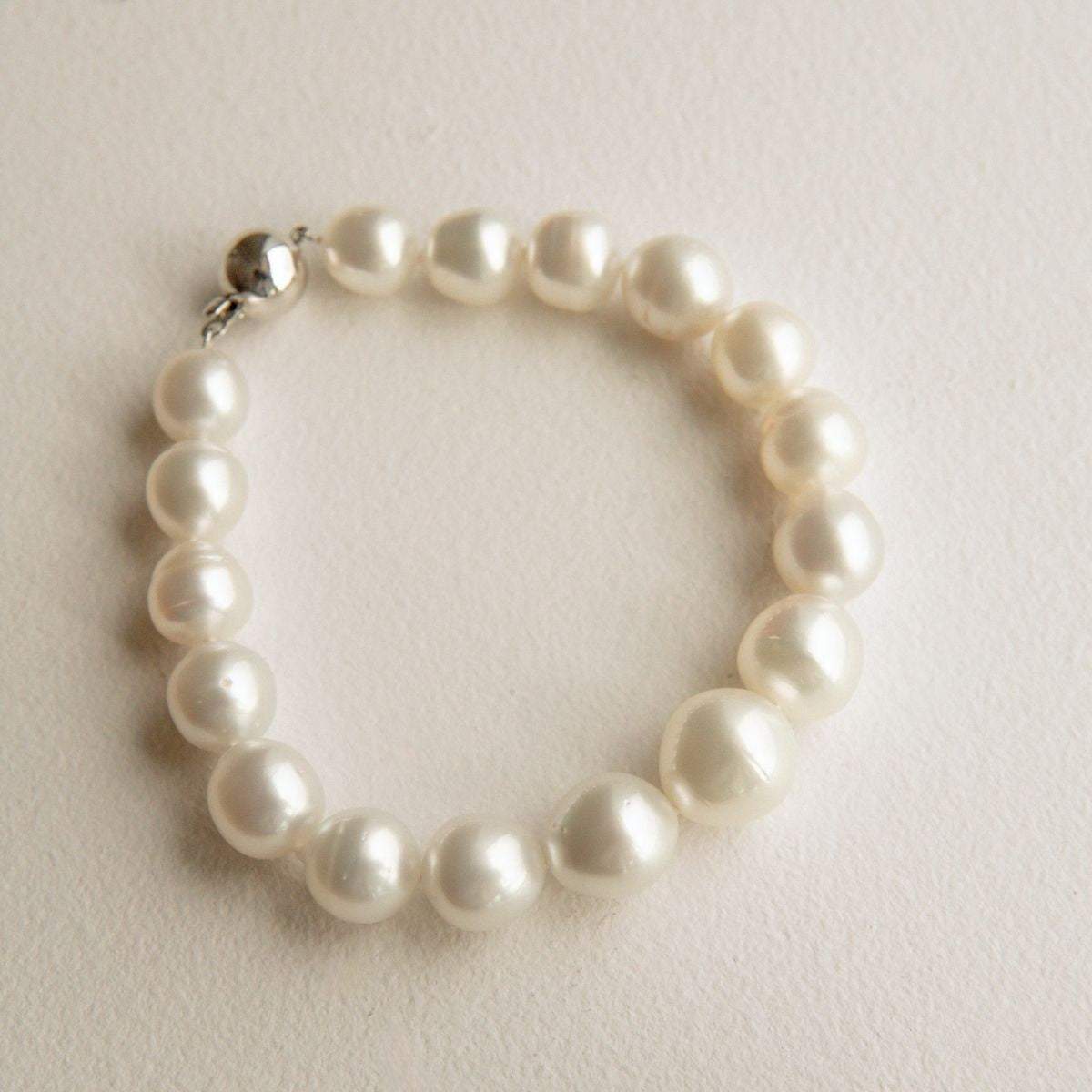 Strand Bracelet Australian South Sea Cygnet Bay Mix Shape 9-12.5mm A3+/B1 White 17pc 21cm 9ct White Gold Ball Clasp