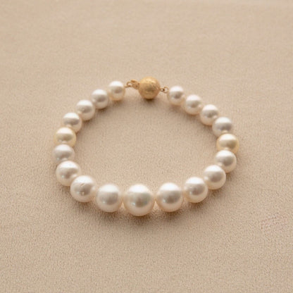 Strand Bracelet Australian South Sea Cygnet Bay Round/Near Round 8.5-13mm A3/B2 White Cream 19pc 21.5cm 9ct Yellow Gold Ball Clasp
