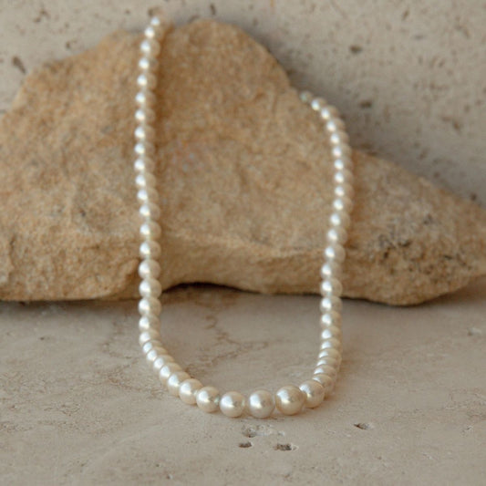 Strand Necklace Australian Akoya Broken Bay 7-8mm AAA 61pc 43cm 18ct Yellow Gold Ball Clasp