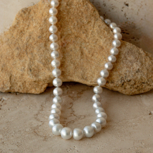 Strand Necklace Australian South Sea Cygnet Bay Button 8-11mm B1/B2 43pc 40cm 9ct White Gold