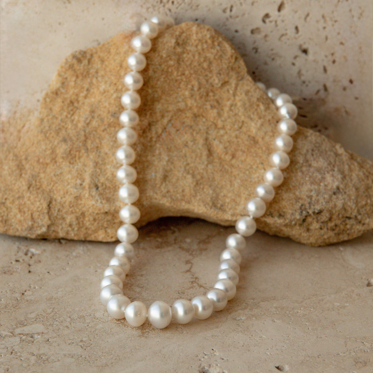 Strand Necklace Australian South Sea Cygnet Bay Button 8.5-11.5mm A3/B2 45pc 42cm 9ct Yellow Gold