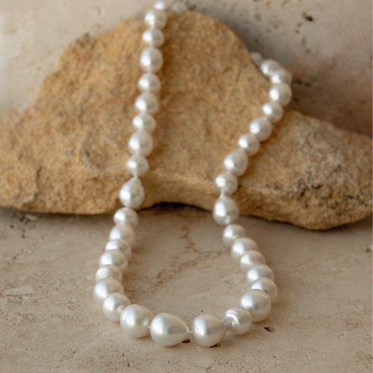 Strand Necklace Australian South Sea Cygnet Bay Circle 10-12.5mm A3+/B2 48cm 39pc 9ct White Gold