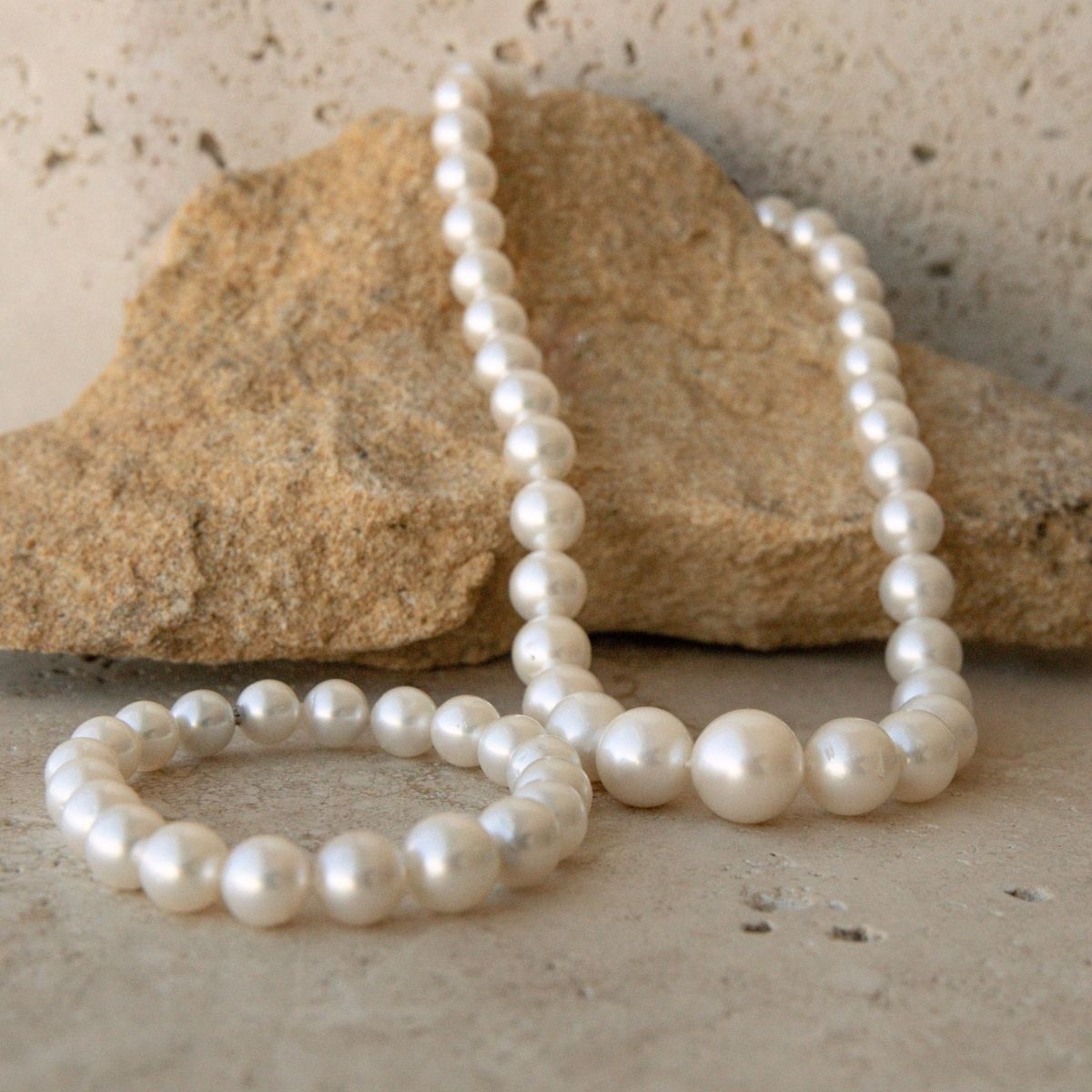 Strand Necklace & Bracelet Set Australian South Sea Cygnet Bay Round/Near Round 8-13mm A3/B2 White 59pc 57cm Stainless Steel Invisible Clasp