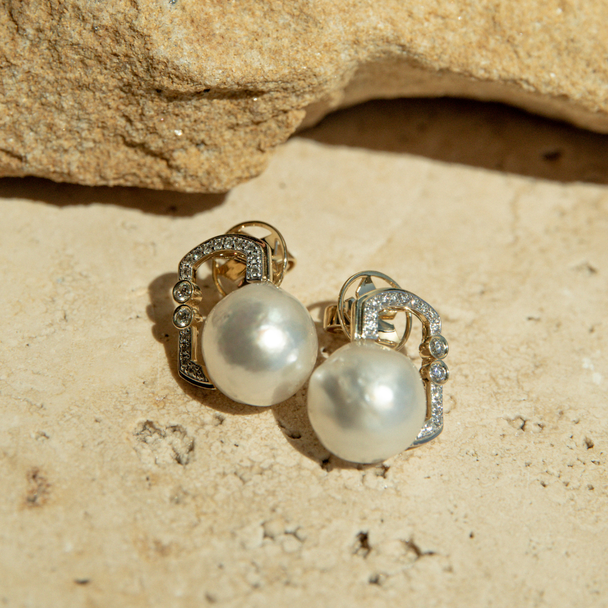 Submerge Pearl & Paperclip Earrings