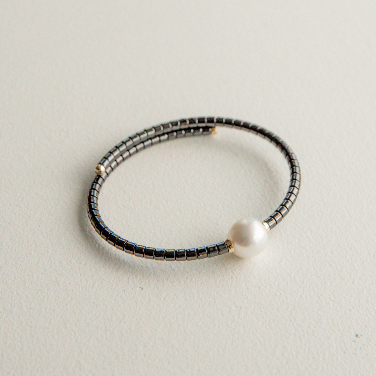 Terra Bracelet Black Australian South Sea Cygnet Bay Drop 11.5mm A2+ 18ct Yellow Gold-Medium