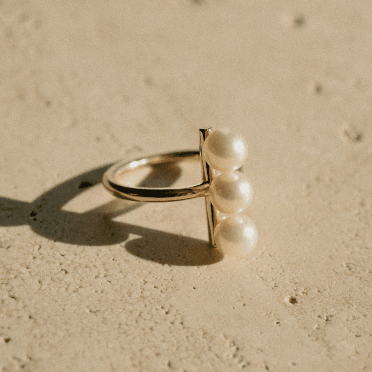 This unique Akoya Pearl Ring featured Broken Bay (NSW) grown Australian Akoya set in gold.&nbsp;