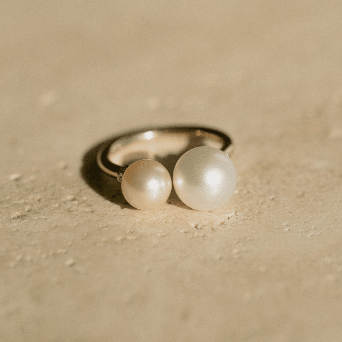 This incredible Provenance Open Diamond Rondel Pearl Ring features a Cygnet Bay (WA) grown Australian South Sea pearl and two Broken Bay (NSW) grown Australian Akoya pearls set on a gold band, with two sparkling diamond rondels.