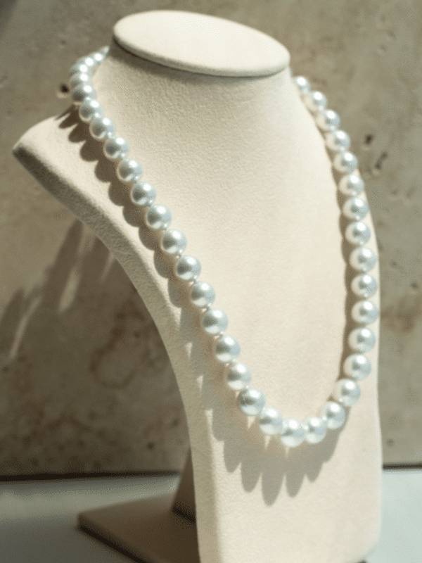 Baroque Pearl Strand 9.5-12mm A3+_B2+ 43pc 45cm on bust