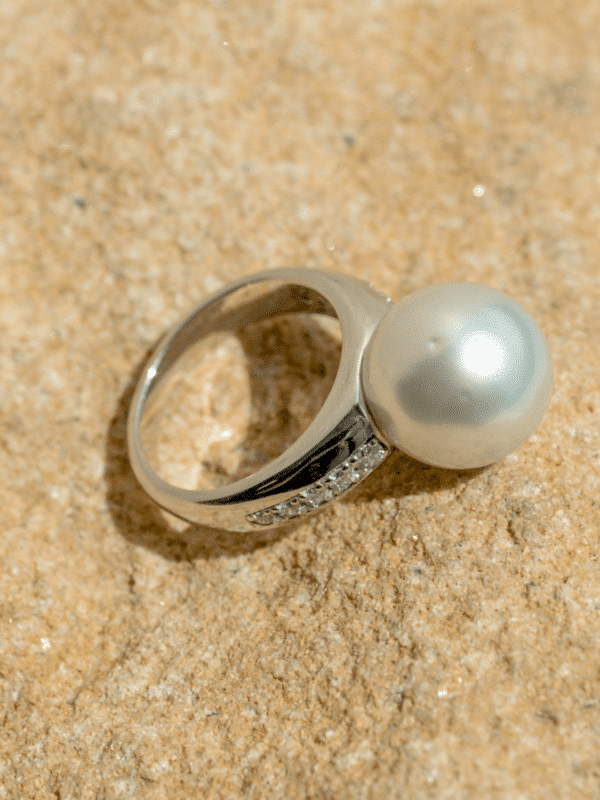 Mojo Diamond Ring Australian South Sea Cygnet Bay Round 12.5mm B1+ Diamonds 10=0.30ct H/SI #M 9ct White Gold