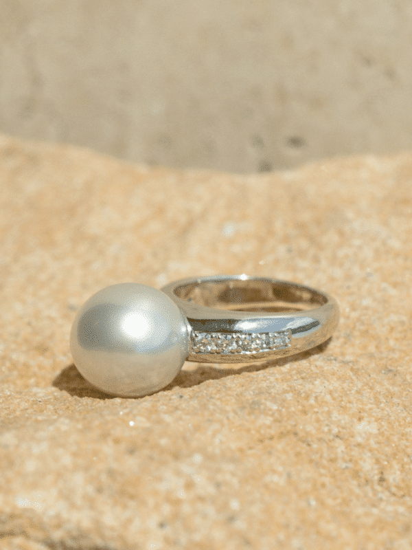 Mojo Diamond Ring Australian South Sea Cygnet Bay Round 12.5mm B1+ Diamonds 10=0.30ct H/SI #M 9ct White Gold